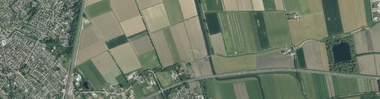 Luchtfoto van Verspreide huizen Raamsdonk