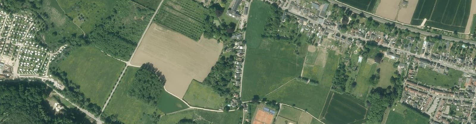Luchtfoto van Vroenhof