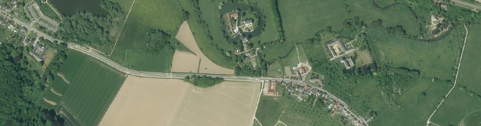 Luchtfoto van Oud-Valkenburg