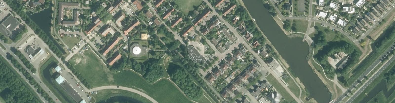 Luchtfoto van Rivierenbuurt