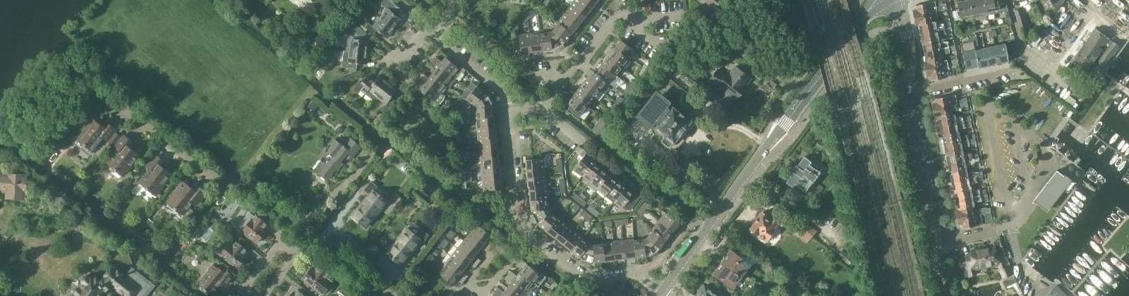 Luchtfoto van Westeinde-Lommerlust