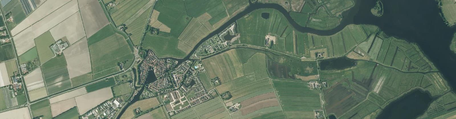 Luchtfoto van Verspr.h. ten noorden van Blokzijl