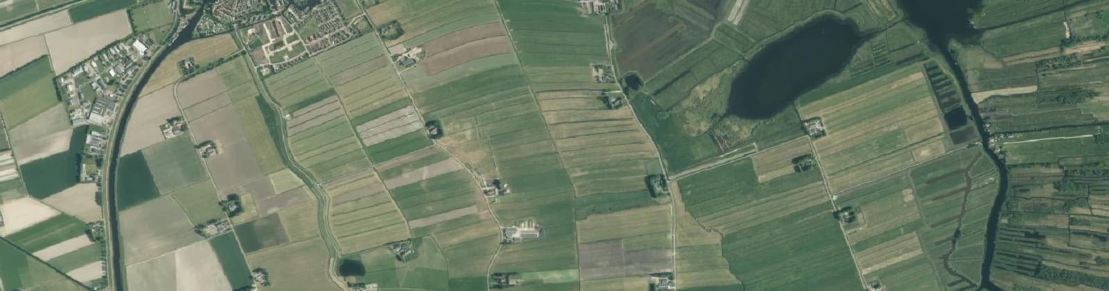 Luchtfoto van Verspr.h. ten zuiden van Blokzijl
