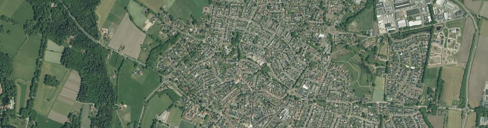 Luchtfoto van Veldkamp en Borchert