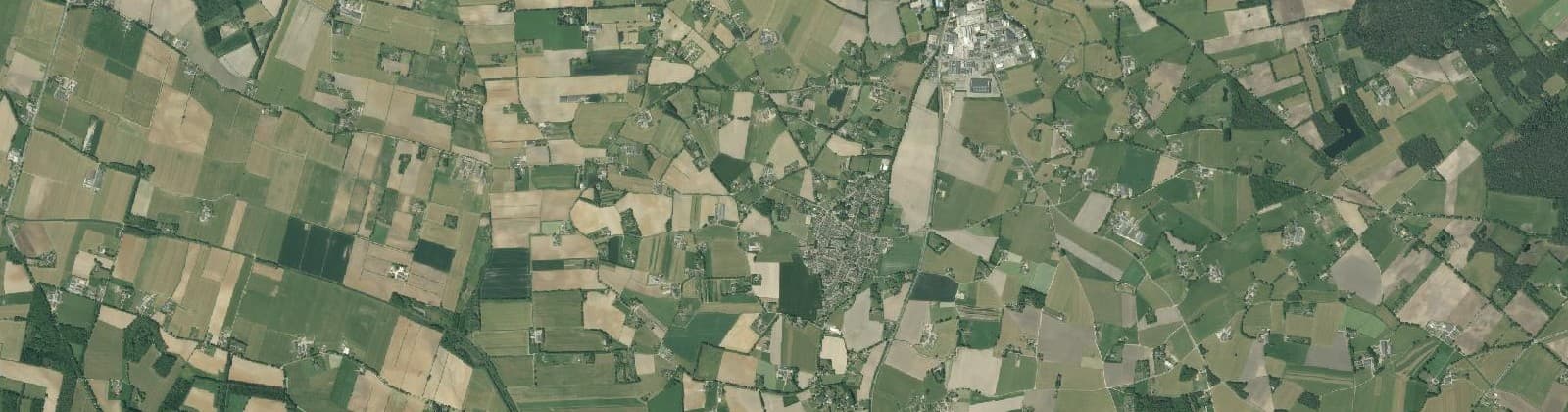 Luchtfoto van Verspreide huizen Keijenborg