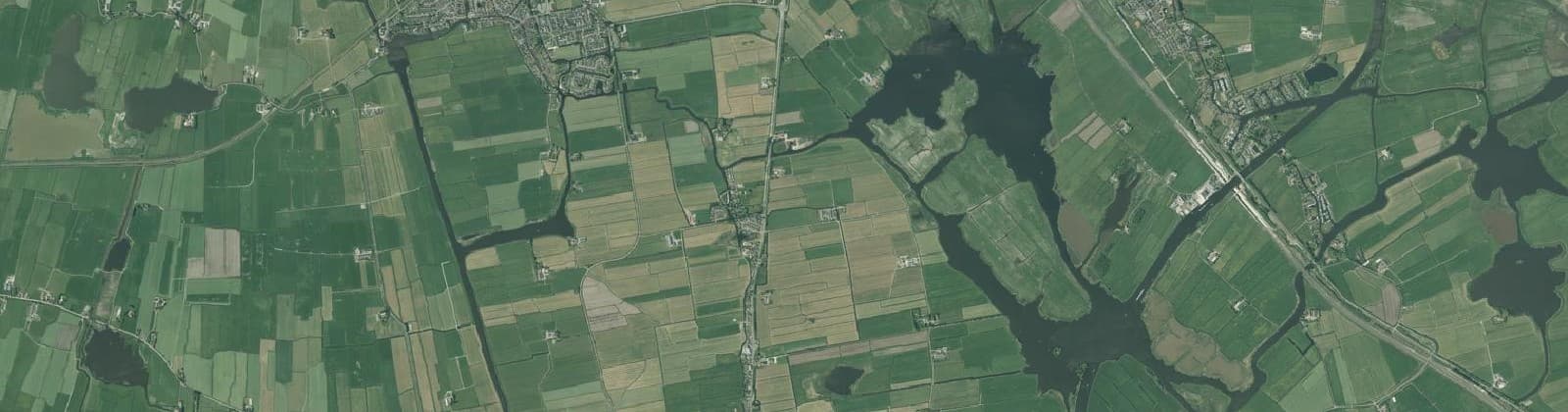 Luchtfoto van Verspreide huizen Jutrijp