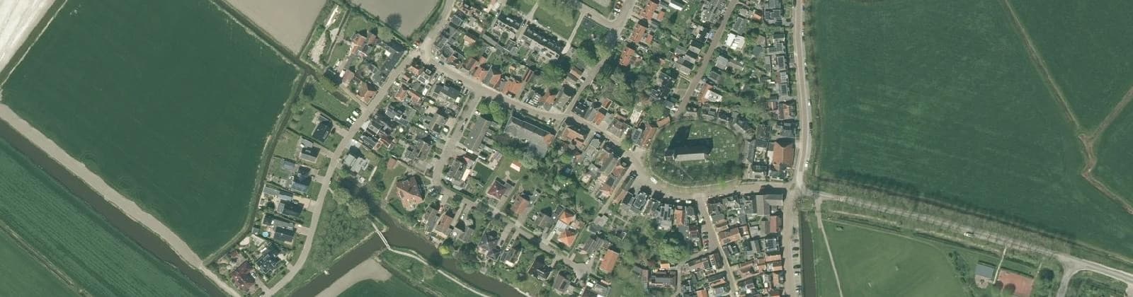 Luchtfoto van Pingjum