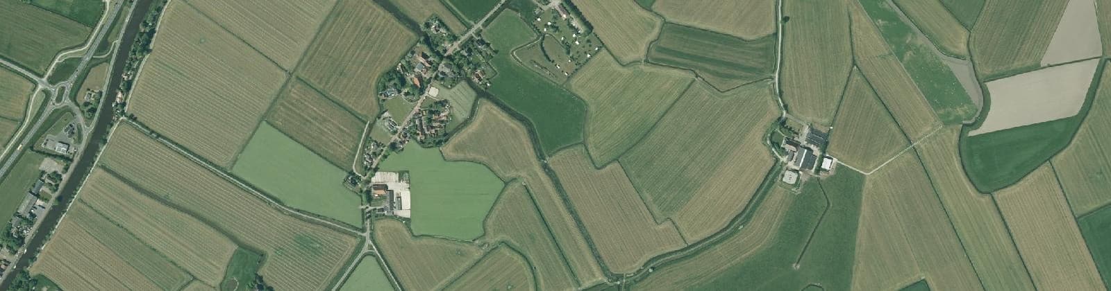Luchtfoto van Dedgum