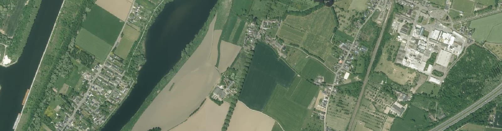 Luchtfoto van Eijsden-Breust