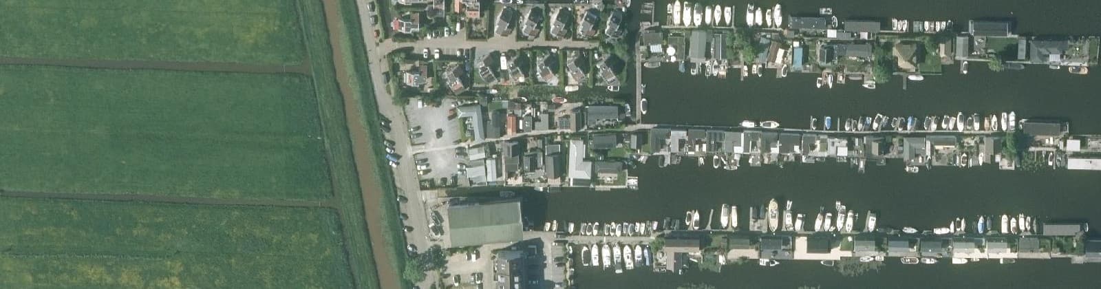 Luchtfoto van Scheendijk