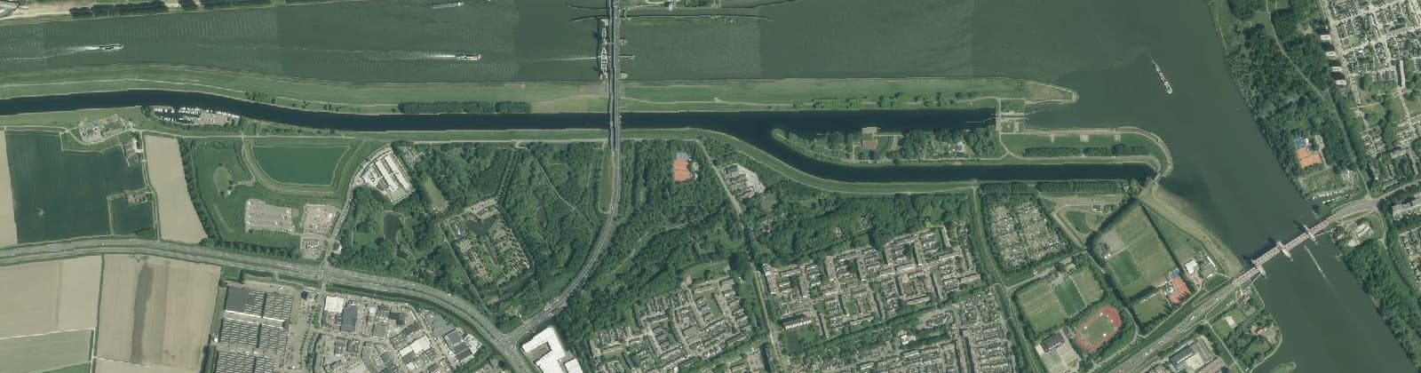 Luchtfoto van Landtong