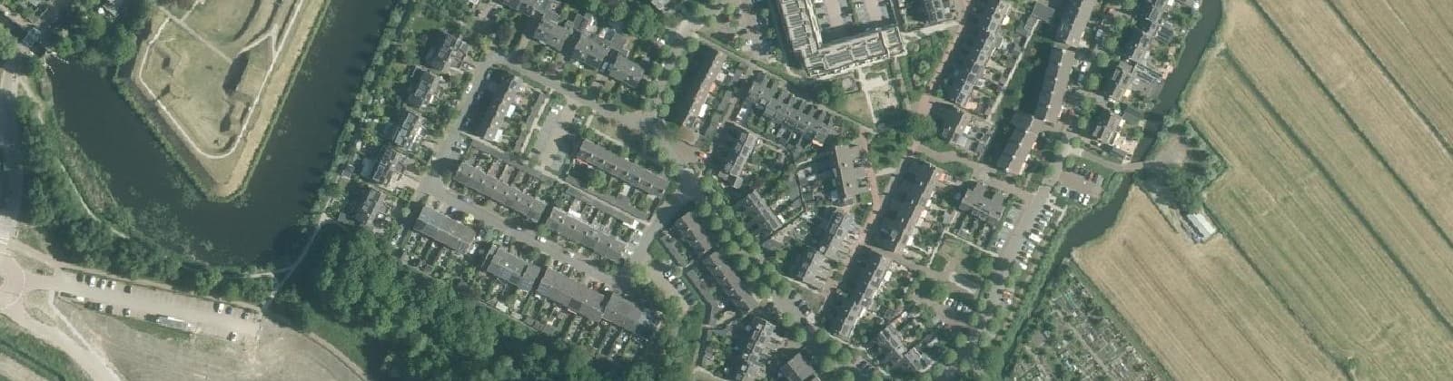 Luchtfoto van Mariahoeve Muiden
