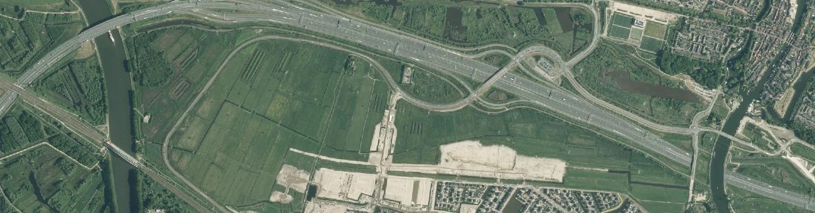 Luchtfoto van Pampusweg