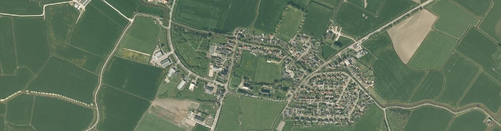 Luchtfoto van Achlum