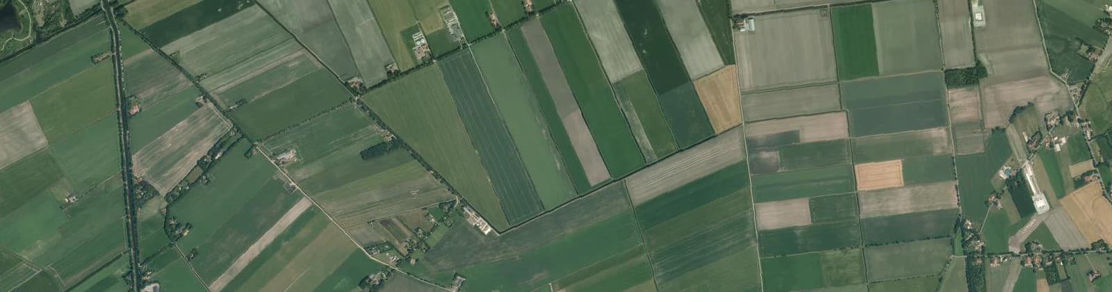 Luchtfoto van Verspreide huizen Hebrecht