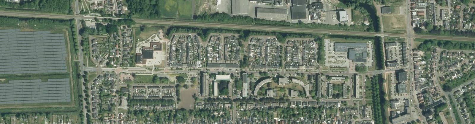 Luchtfoto van Spoorstraat en Kieldiep