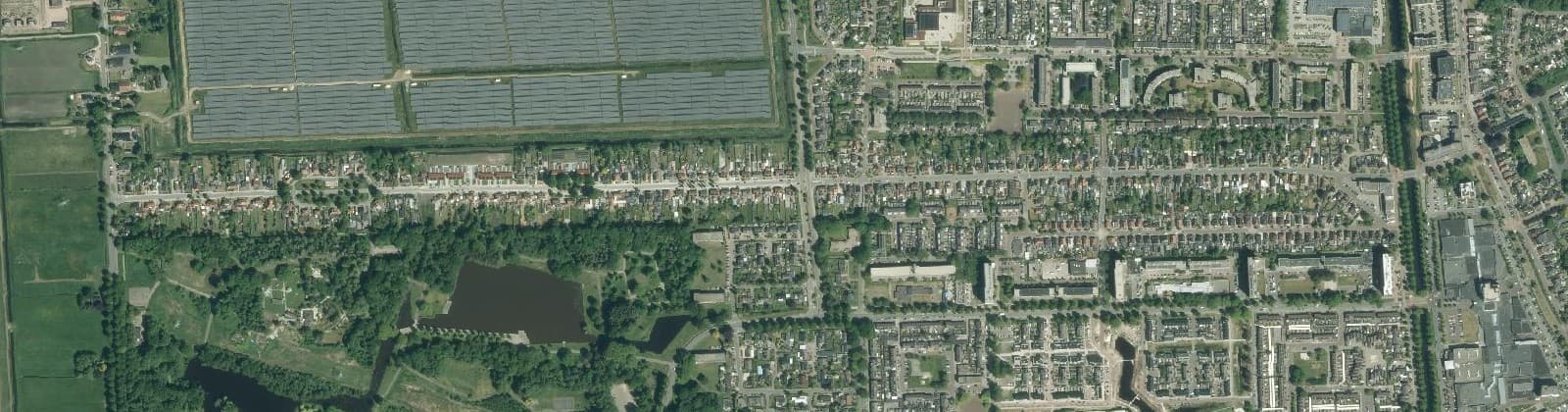 Luchtfoto van Burgemeester van Royenstraat en omgeving