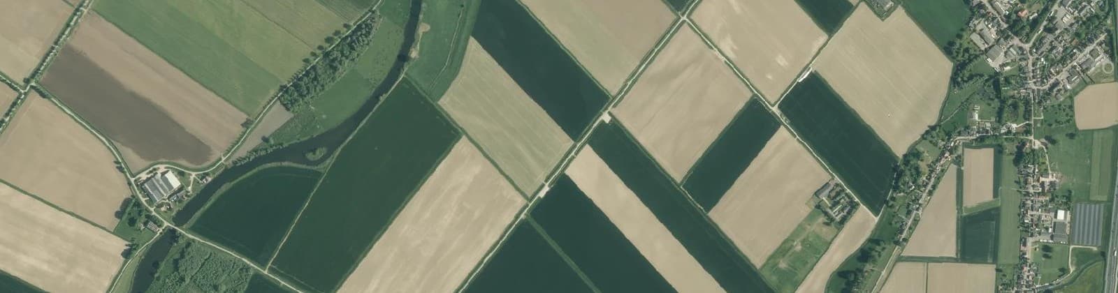 Luchtfoto van Buitengebied Nieuwendijk zuid
