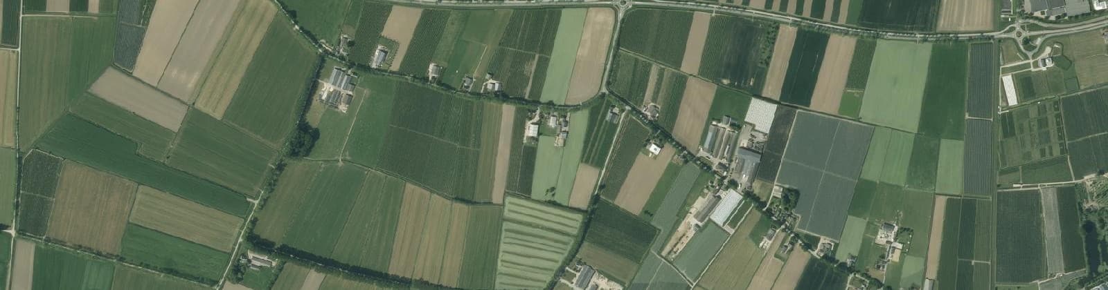 Luchtfoto van Deil e.o.