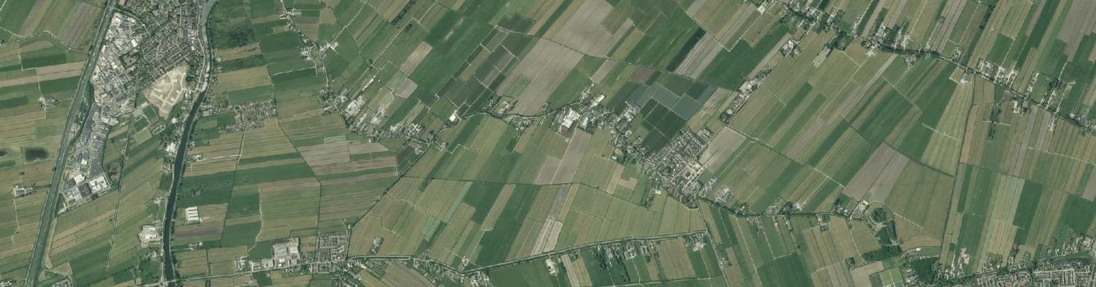 Luchtfoto van Leerbroek buitengebied zuid