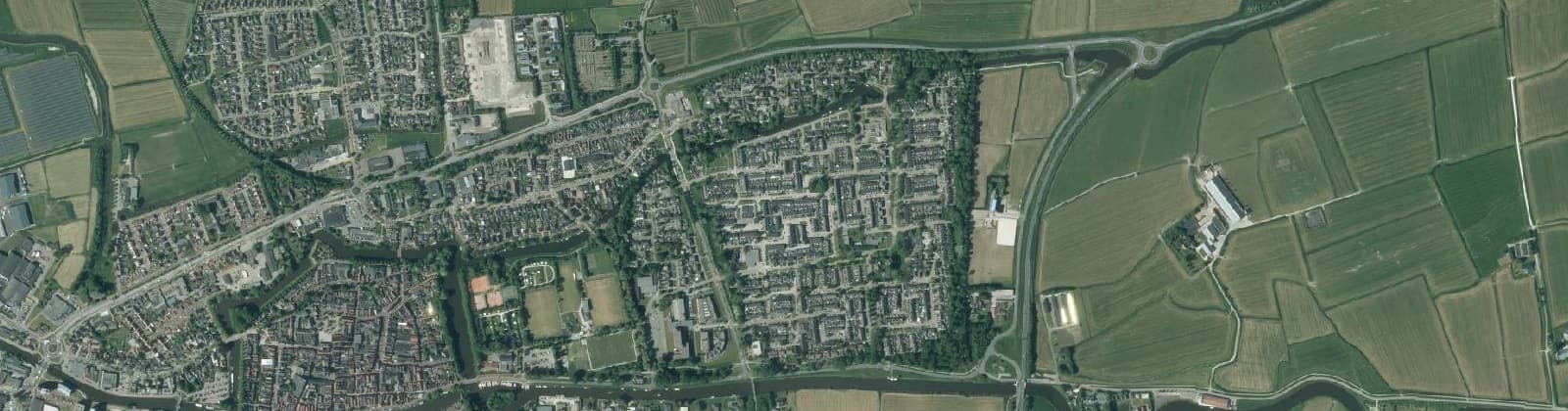 Luchtfoto van Dokkum Fugellan