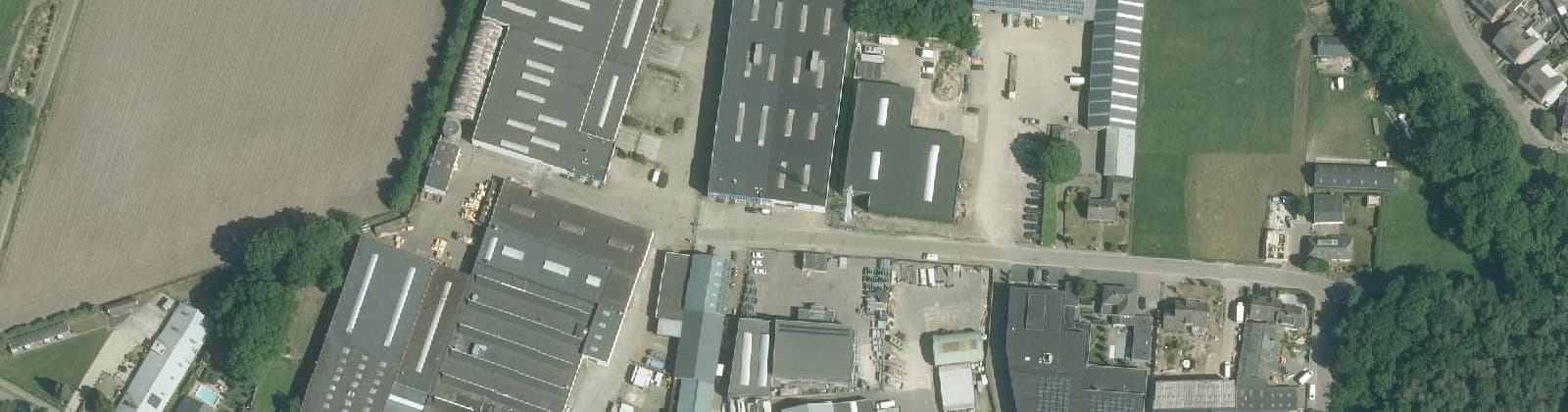 Luchtfoto van Bedrijventerrein De Meeren