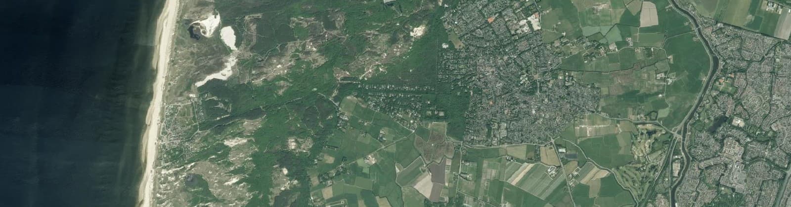 Luchtfoto van Bergen (NH.)