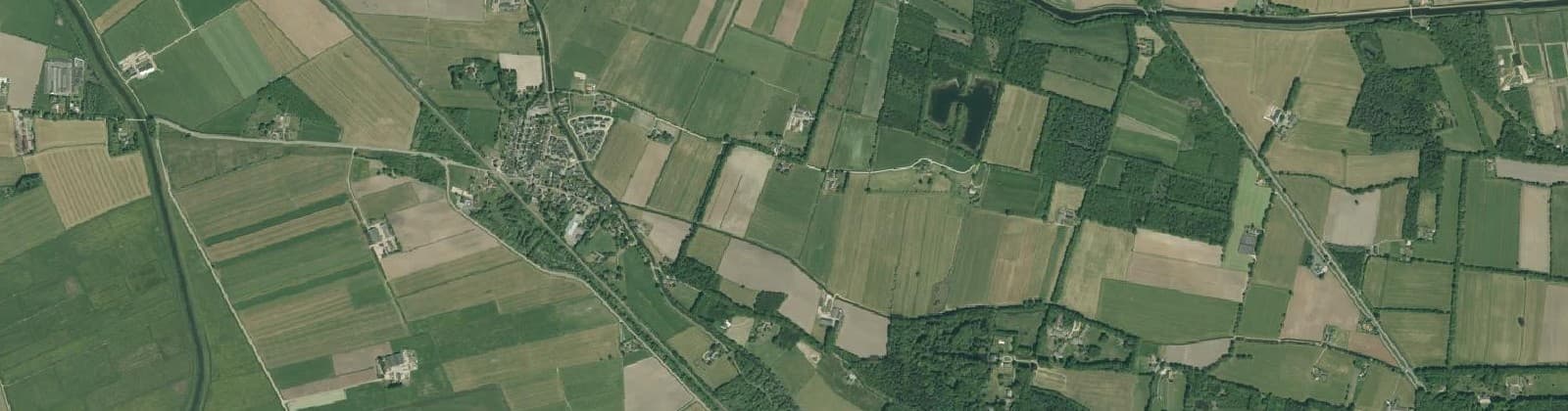 Luchtfoto van Laag Zuthem