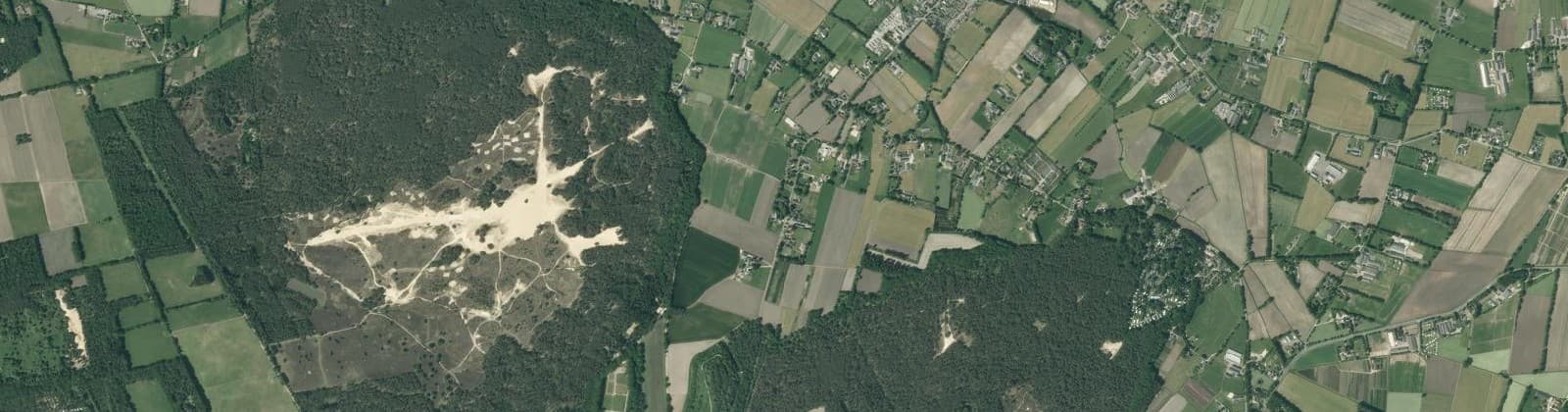Luchtfoto van Wekerom