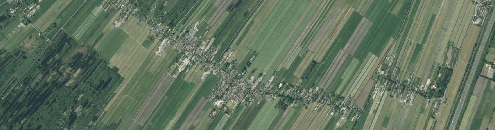 Luchtfoto van Westbroek