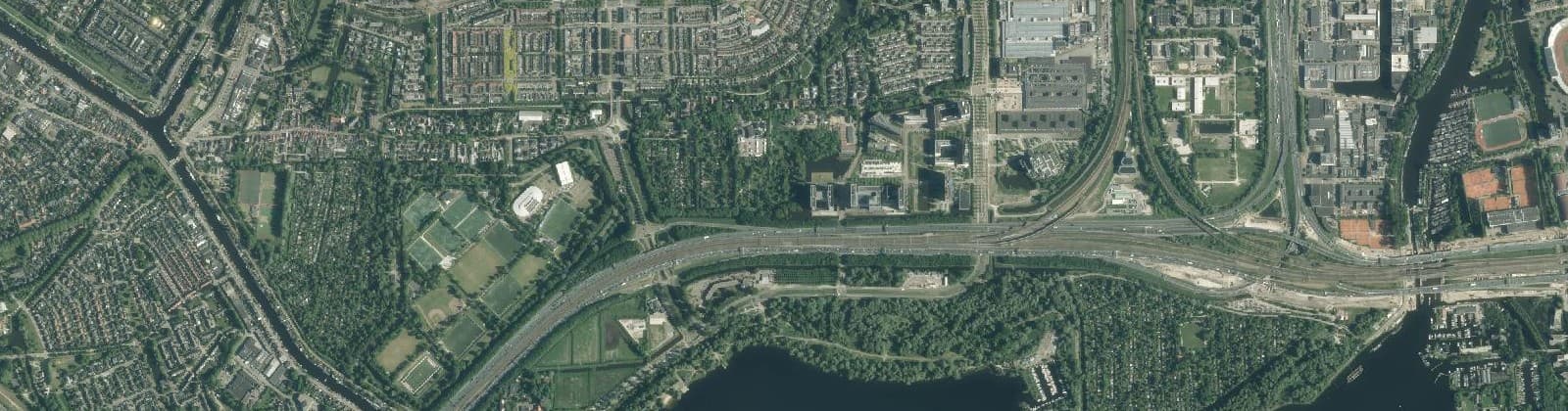 Luchtfoto van Sloten/Nieuw-Sloten