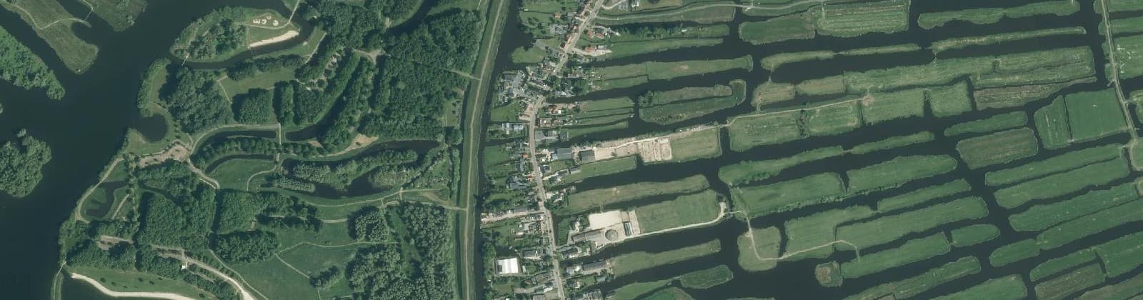 Luchtfoto van Den Ilp