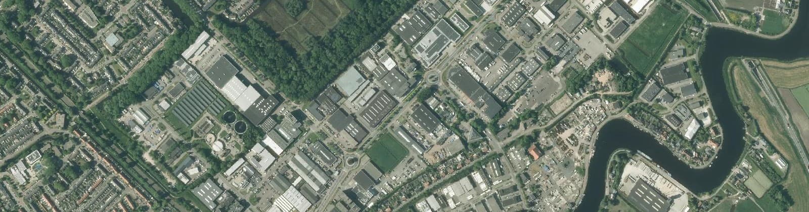 Luchtfoto van Wijk 75 Bedrijventerrein