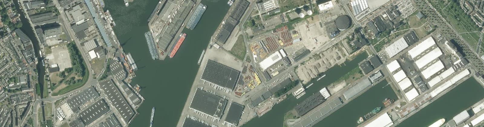 Luchtfoto van Nieuw Mathenesse