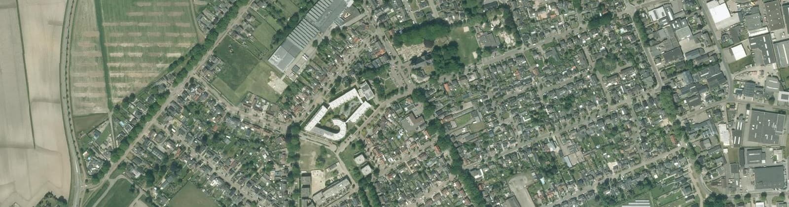 Luchtfoto van Sint Jozefparochie