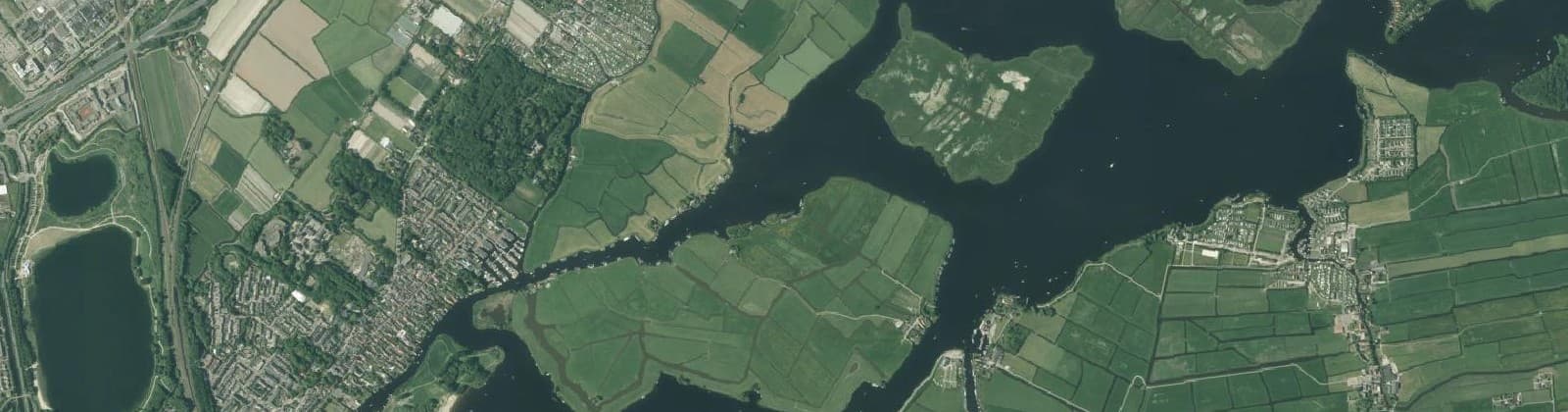 Luchtfoto van Warmond buiten