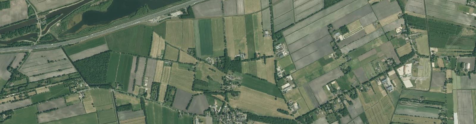 Luchtfoto van Wijk 06 Veeningen