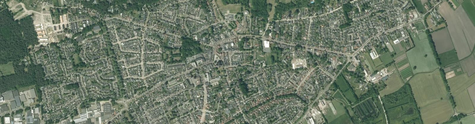 Luchtfoto van Wijk 00 Bergeijk 't Hof
