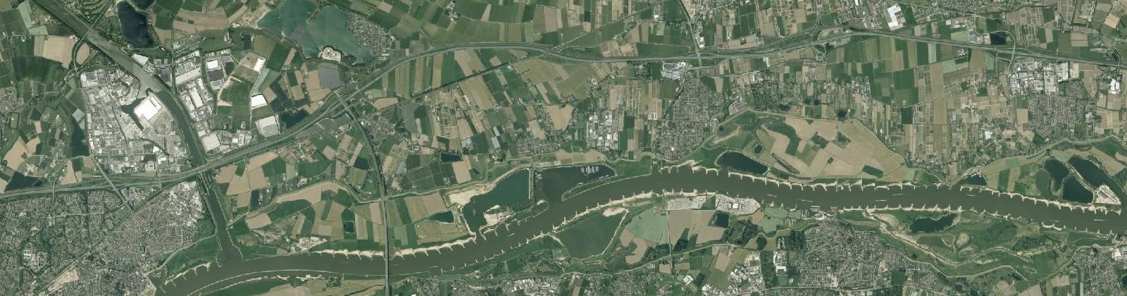 Luchtfoto van Wijk 01 Echteld