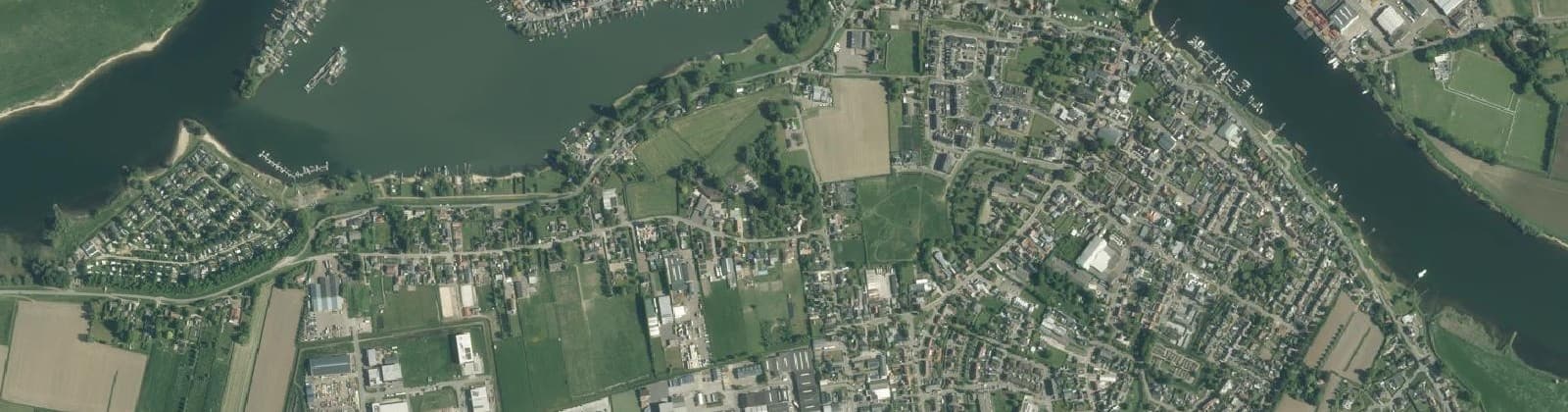 Luchtfoto van Veen