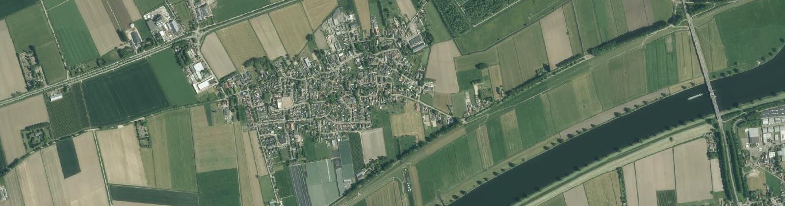 Luchtfoto van Genderen