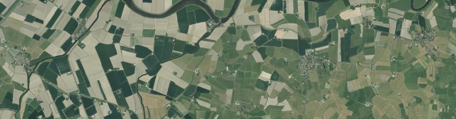 Luchtfoto van Wijk 16